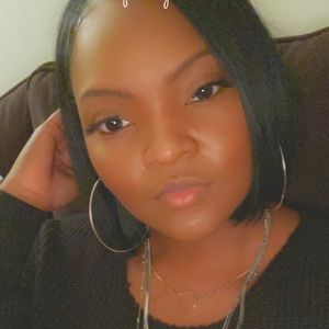 Meet your Posher, Brenecia